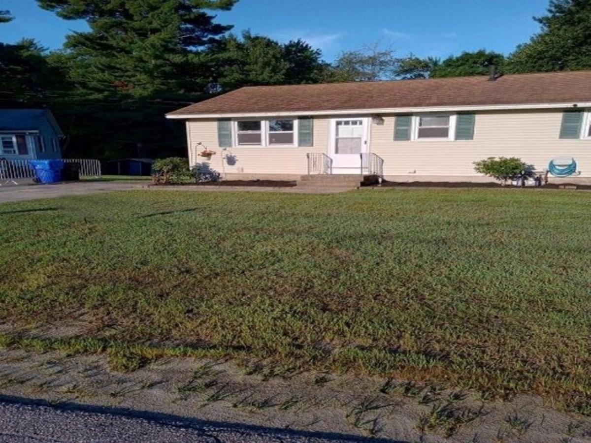 Picture of Home For Sale in Hudson, New Hampshire, United States