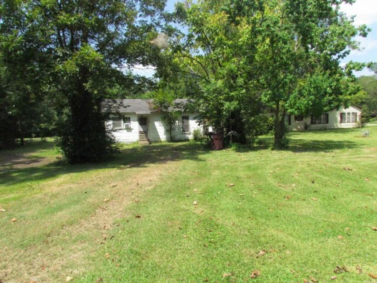 Picture of Home For Sale in Crossett, Arkansas, United States