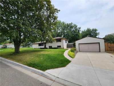 Home For Sale in Maplewood, Minnesota