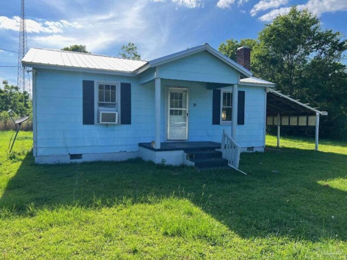 Picture of Home For Sale in Frisco City, Alabama, United States