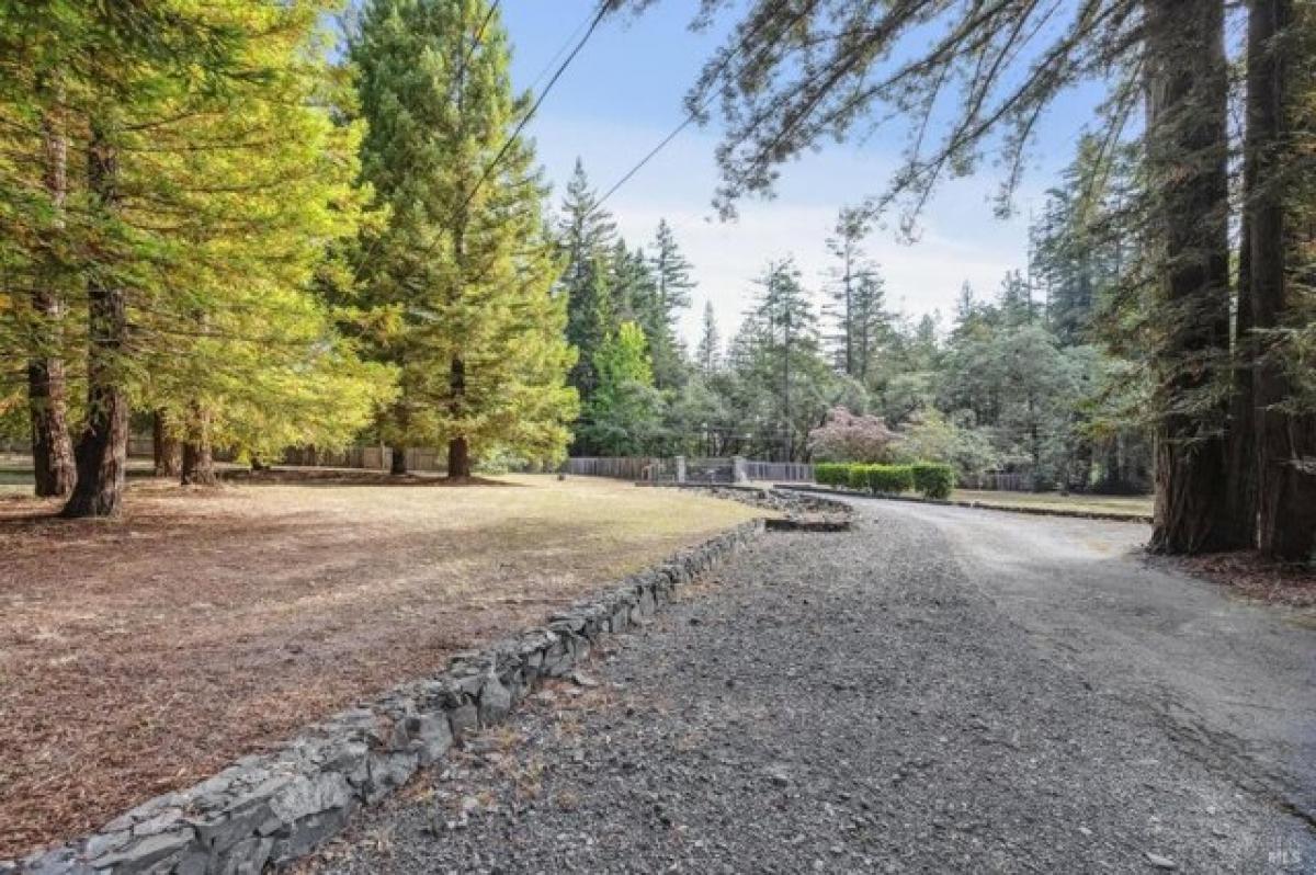 Picture of Home For Sale in Sebastopol, California, United States