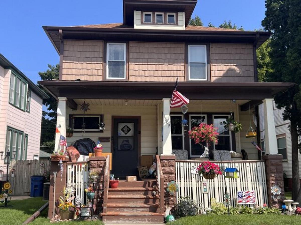 Picture of Home For Sale in Racine, Wisconsin, United States