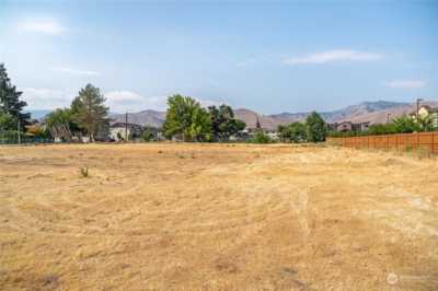 Residential Land For Sale in Wenatchee, Washington