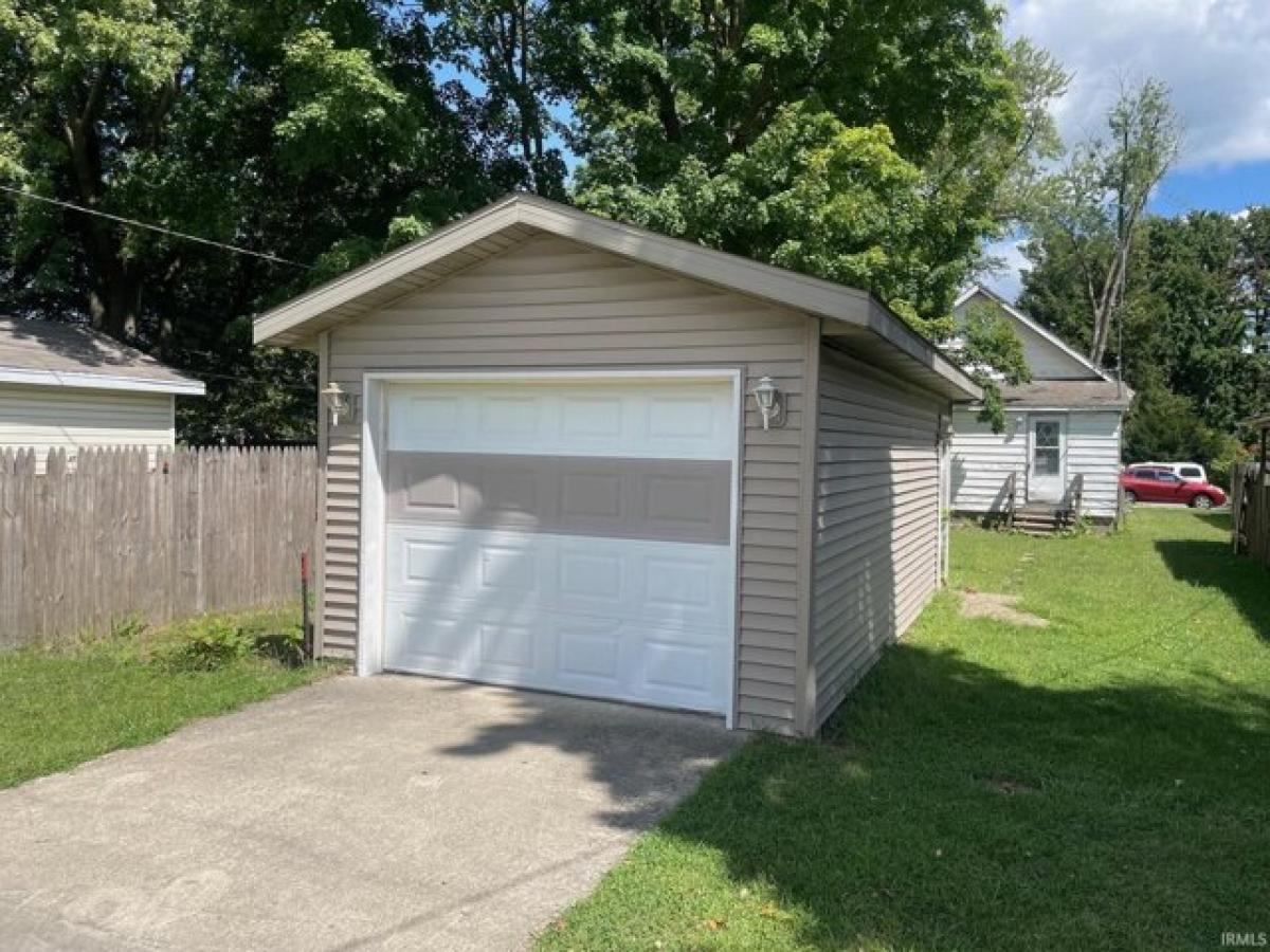 Picture of Home For Sale in Plymouth, Indiana, United States