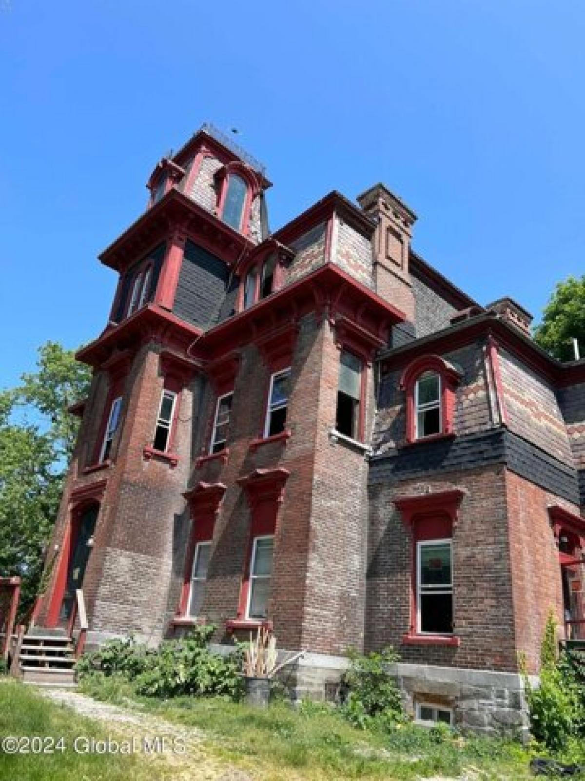 Picture of Home For Sale in Troy, New York, United States