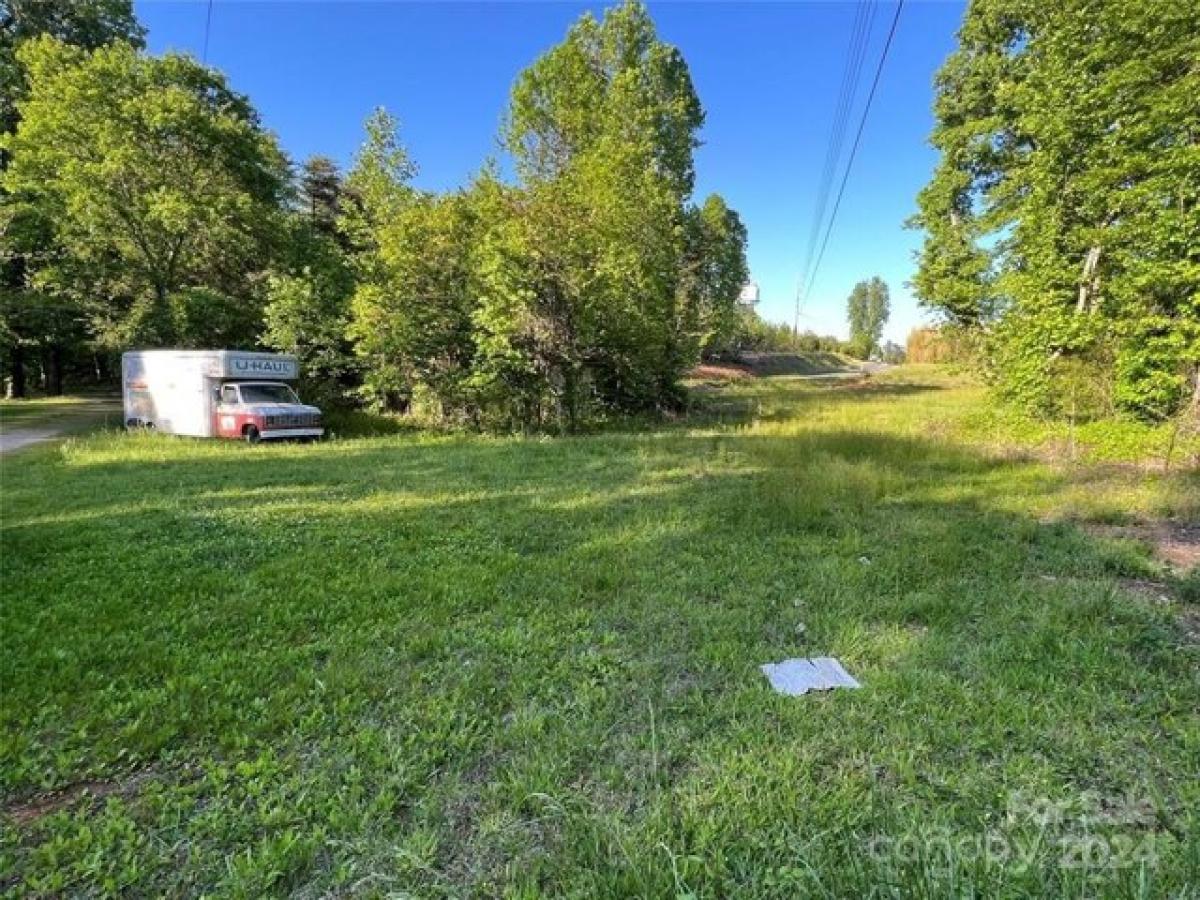 Picture of Residential Land For Sale in Morganton, North Carolina, United States