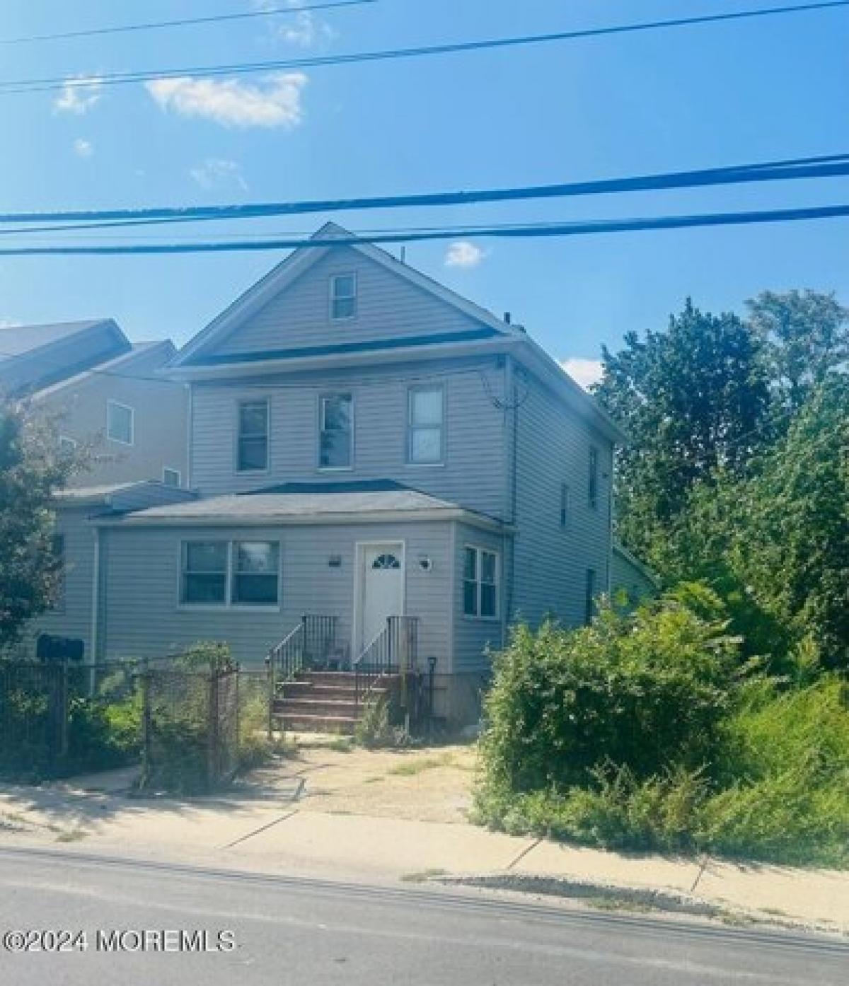 Picture of Home For Sale in Lakewood, New Jersey, United States