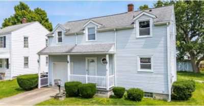 Home For Sale in Grove City, Pennsylvania