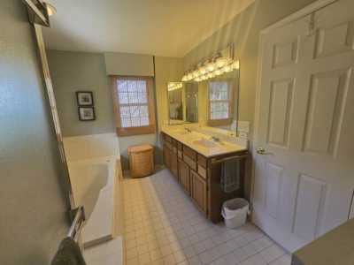 Home For Sale in Schaumburg, Illinois