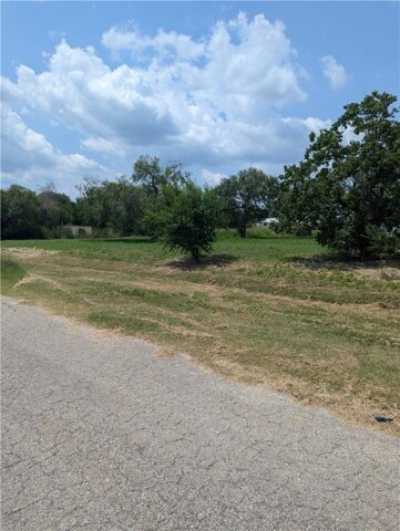 Residential Land For Sale in Refugio, Texas