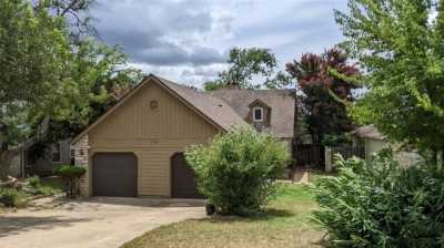 Home For Rent in Lakeway, Texas