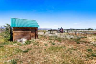 Home For Sale in White Swan, Washington