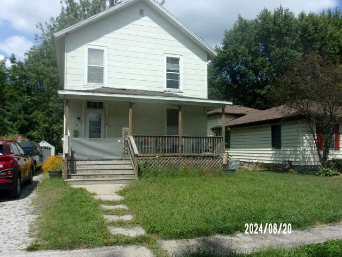 Picture of Home For Sale in Watseka, Illinois, United States