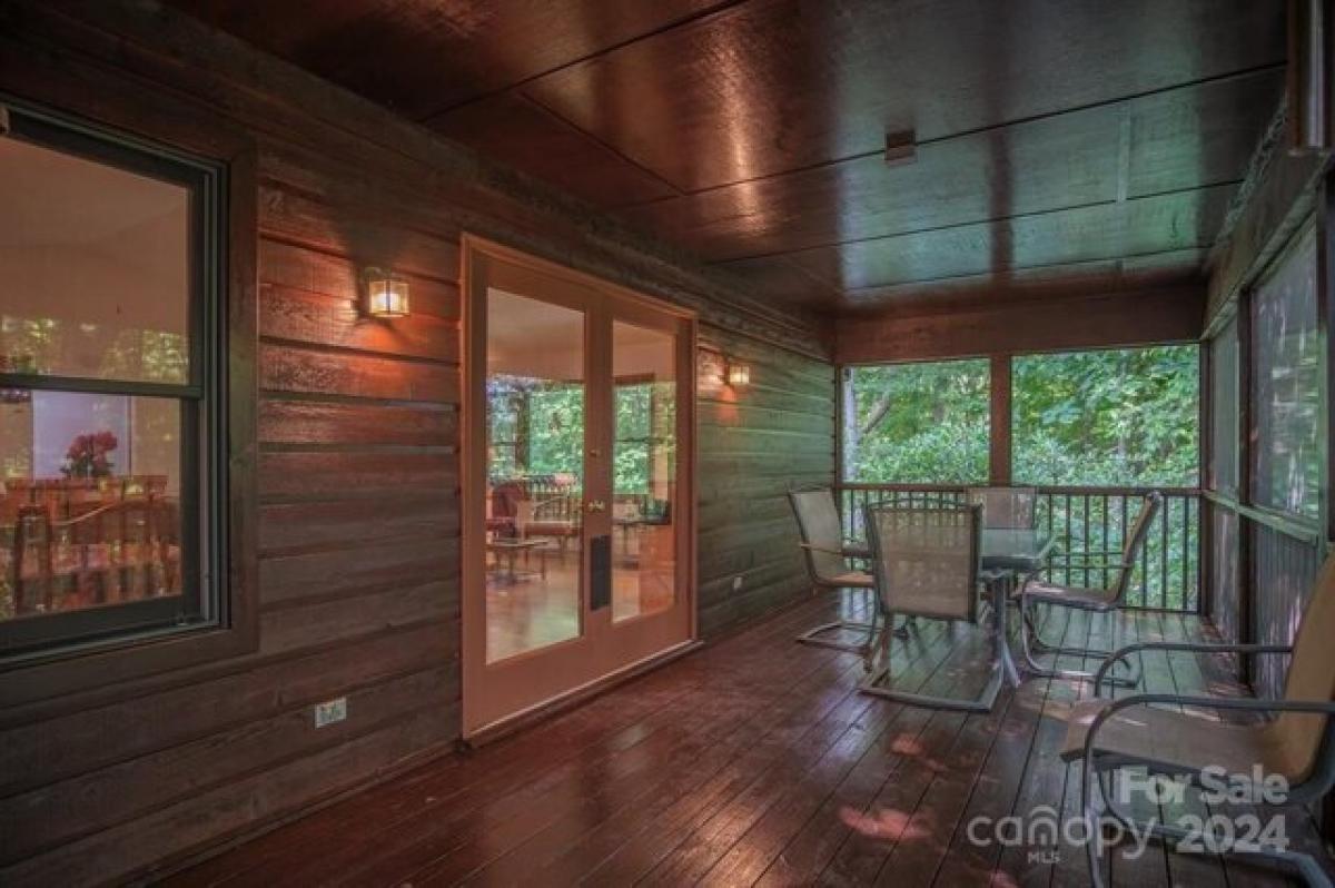 Picture of Home For Sale in Brevard, North Carolina, United States