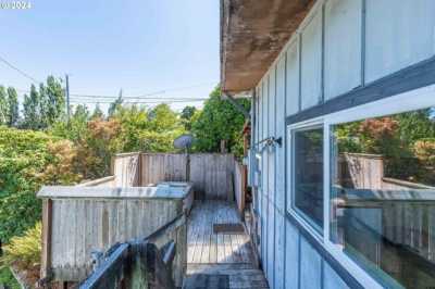 Home For Sale in Coos Bay, Oregon