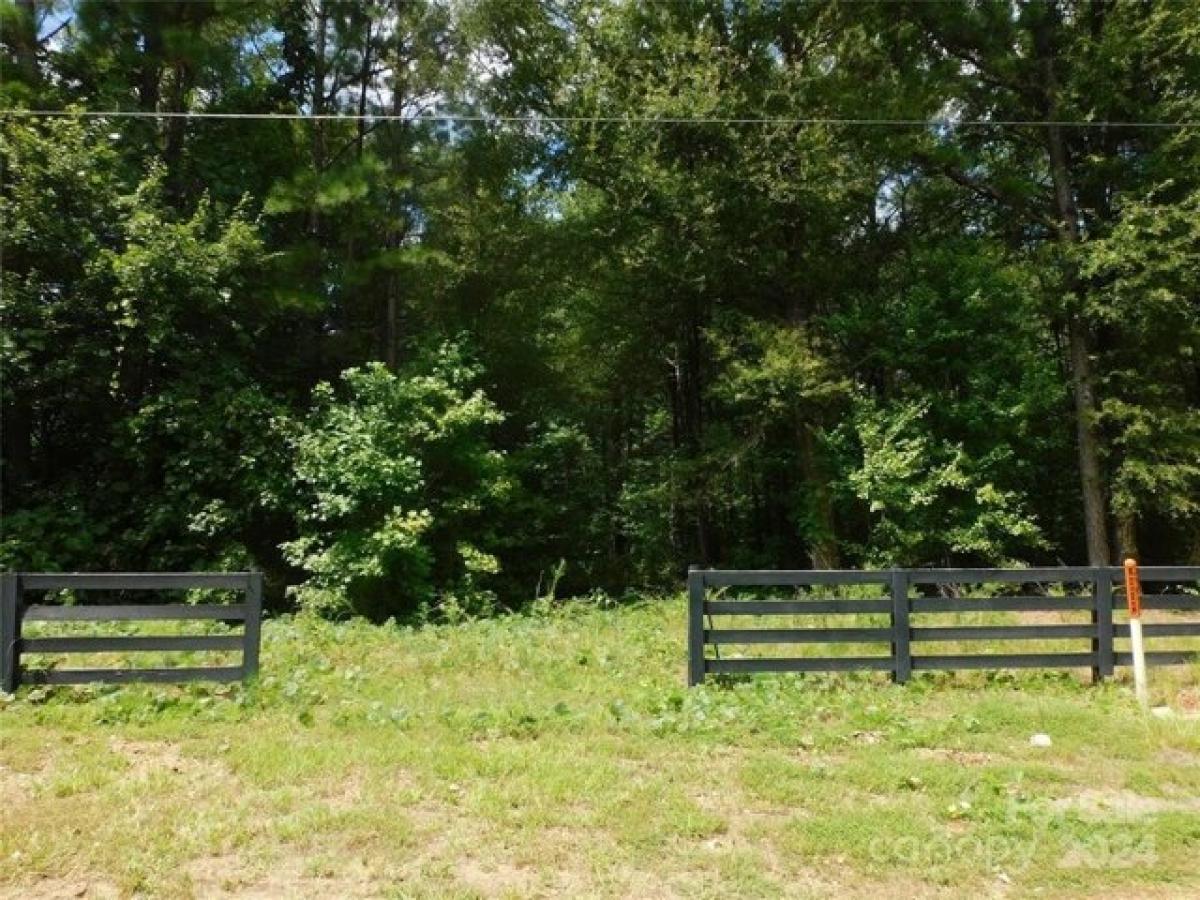 Picture of Residential Land For Sale in York, South Carolina, United States