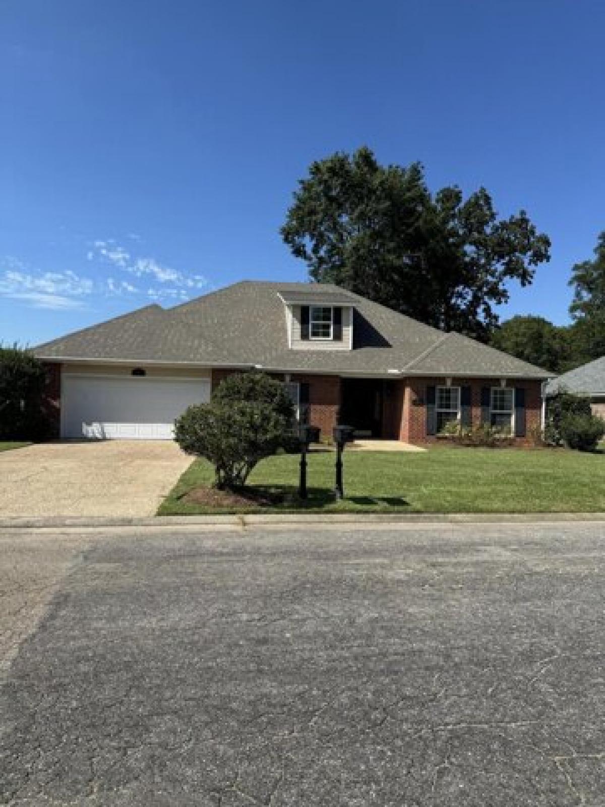 Picture of Home For Sale in Laurel, Mississippi, United States