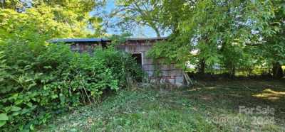 Home For Sale in Waynesville, North Carolina