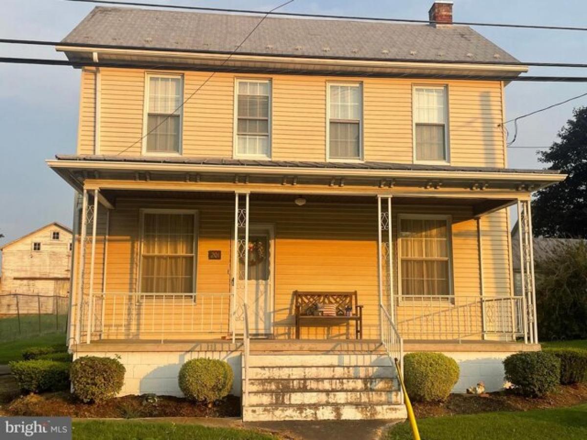 Picture of Home For Sale in Ickesburg, Pennsylvania, United States