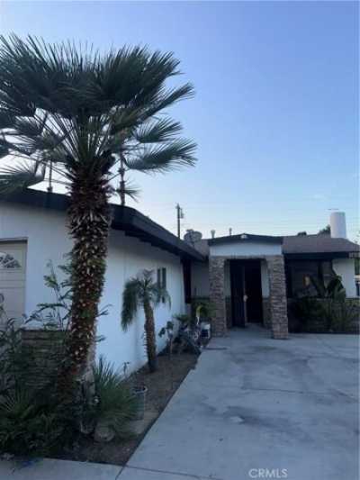 Home For Sale in Bloomington, California