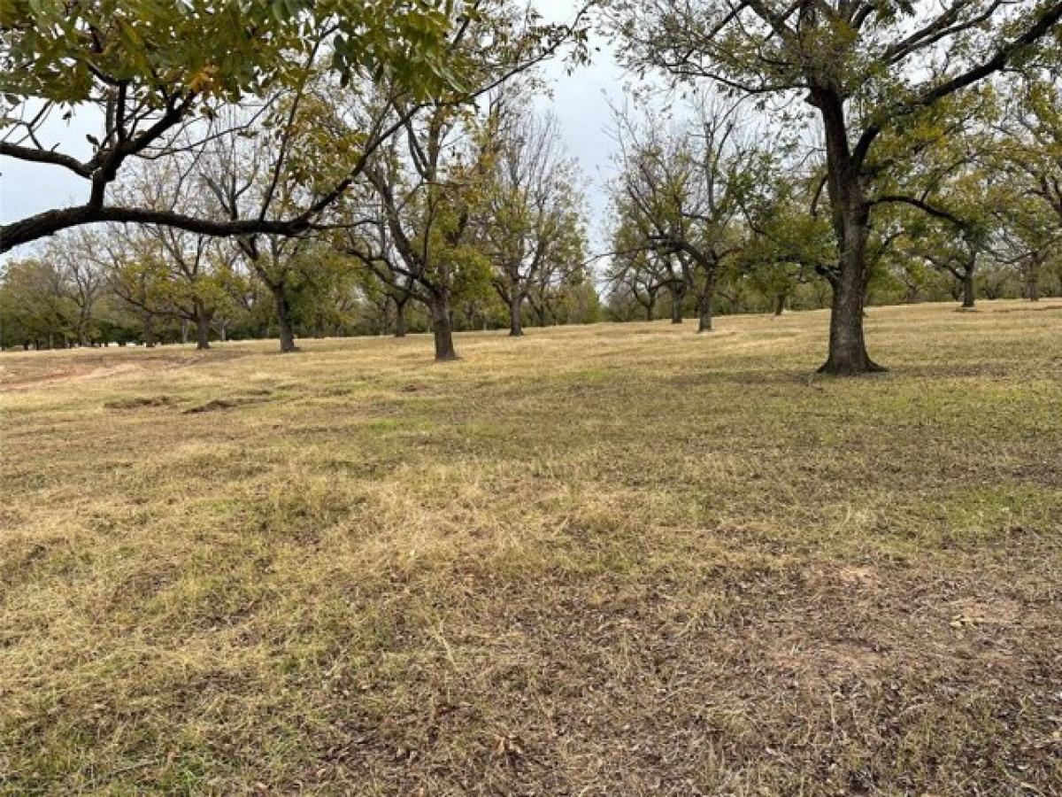 Picture of Residential Land For Sale in Granbury, Texas, United States