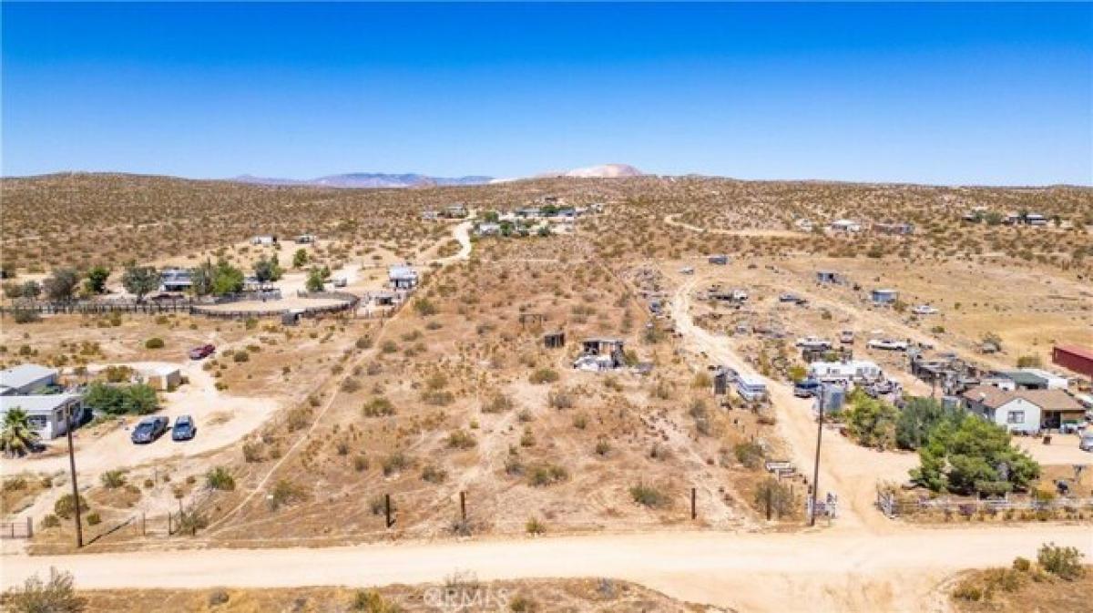 Picture of Residential Land For Sale in Rosamond, California, United States