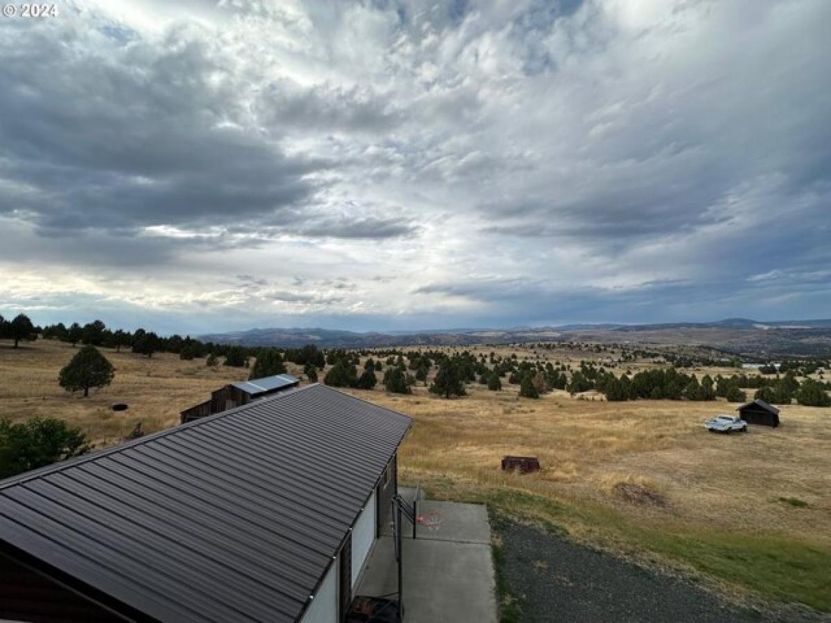 Picture of Home For Sale in Canyon City, Oregon, United States