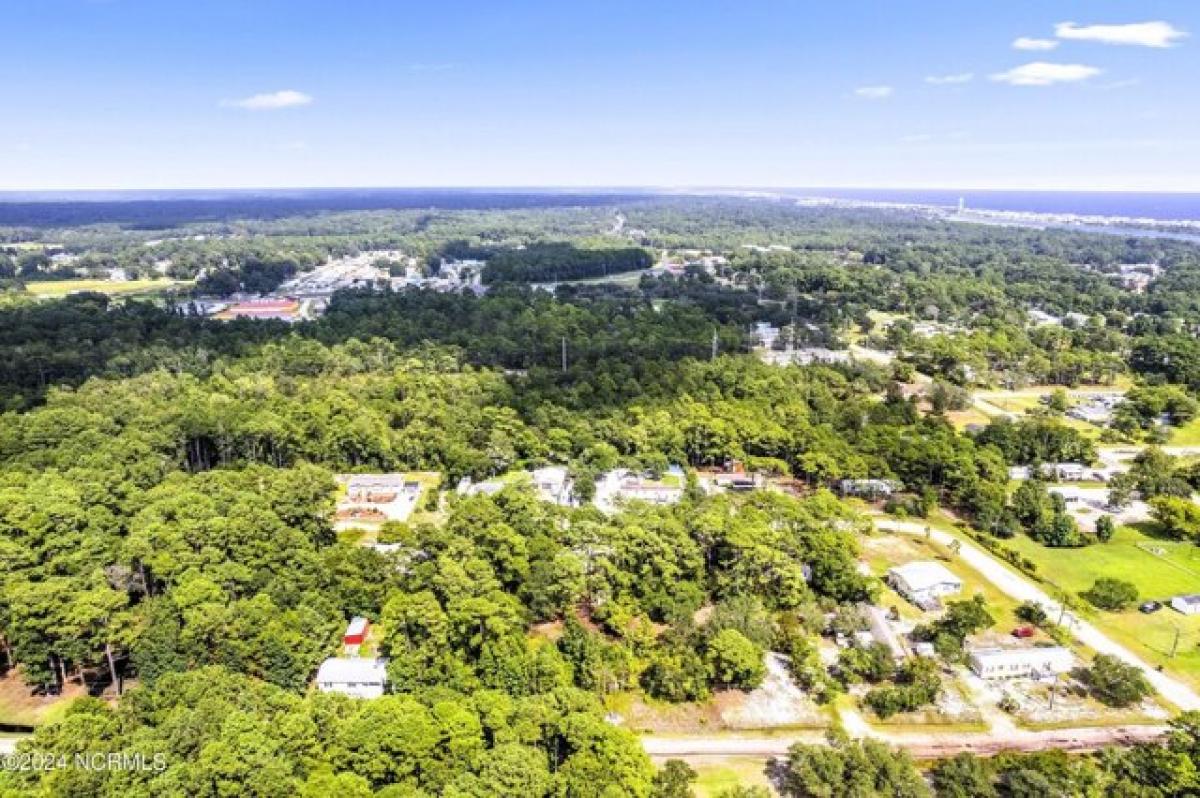 Picture of Residential Land For Sale in Supply, North Carolina, United States