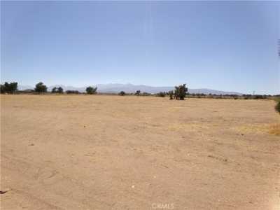 Residential Land For Sale in Phelan, California