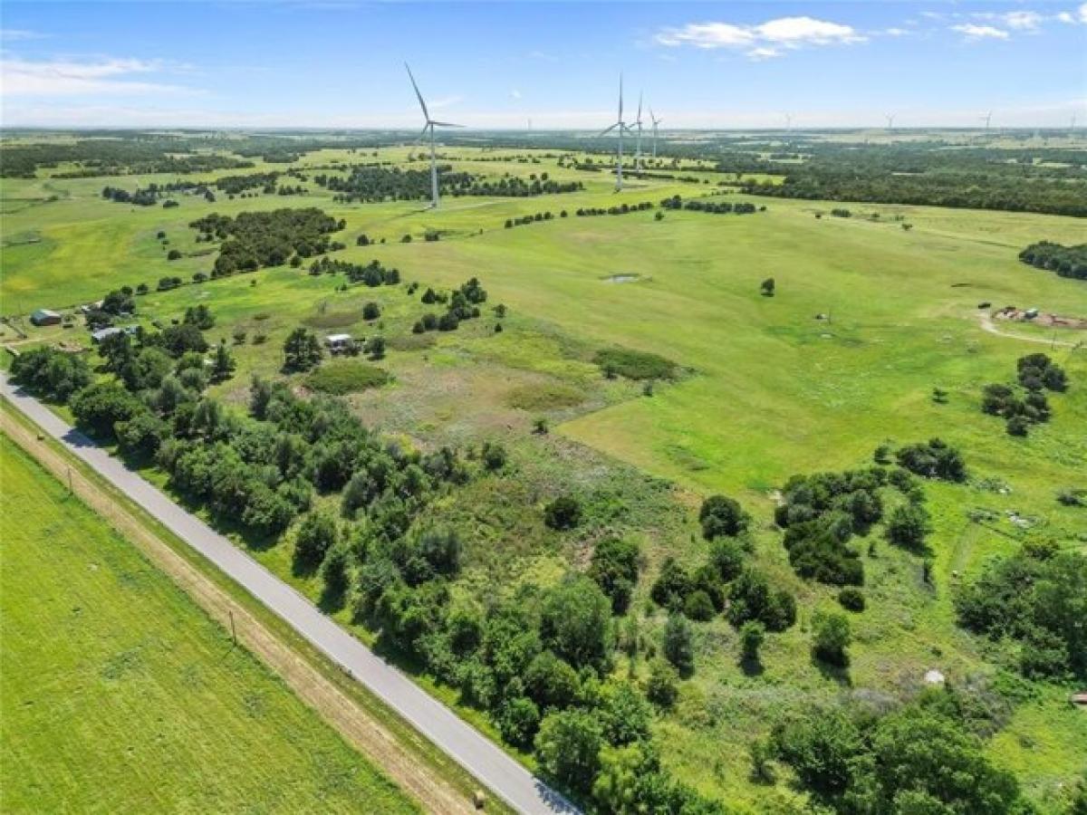 Picture of Residential Land For Sale in Minco, Oklahoma, United States