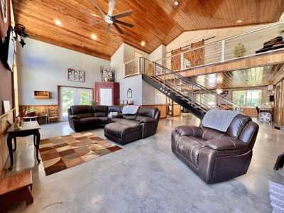 Home For Sale in Nunnelly, Tennessee