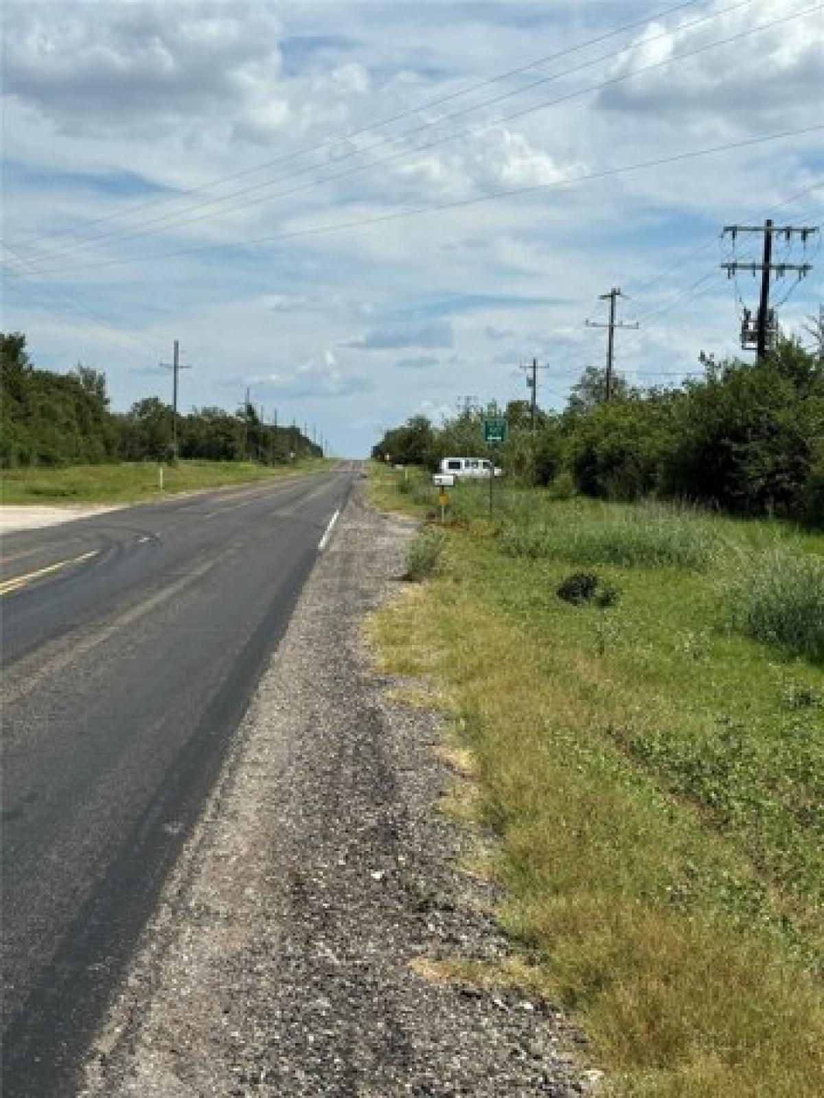 Picture of Residential Land For Sale in Bedias, Texas, United States