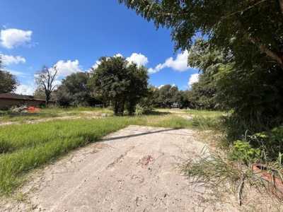 Residential Land For Sale in Beeville, Texas