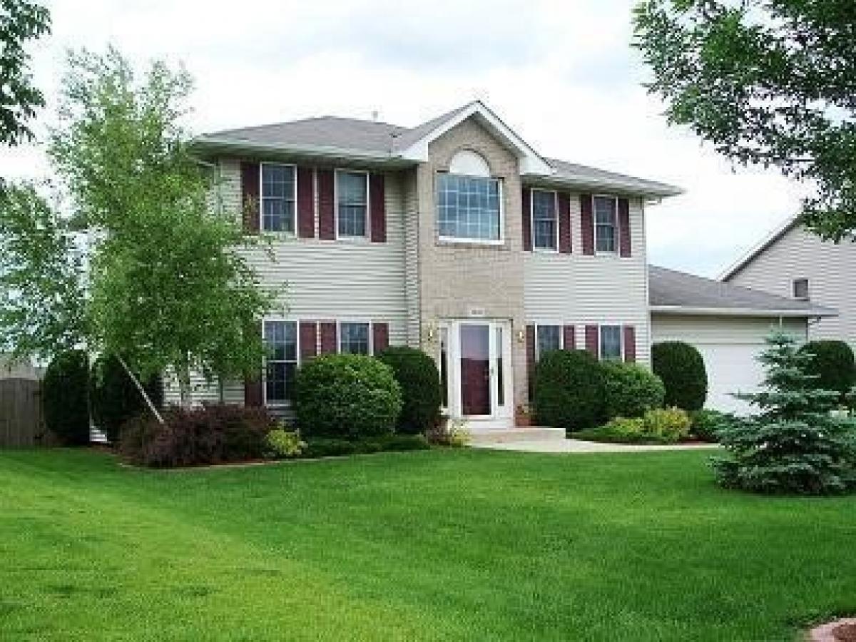 Picture of Home For Sale in Pleasant Prairie, Wisconsin, United States