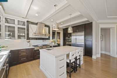 Home For Sale in Orinda, California