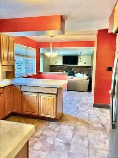 Home For Sale in Lathrup Village, Michigan