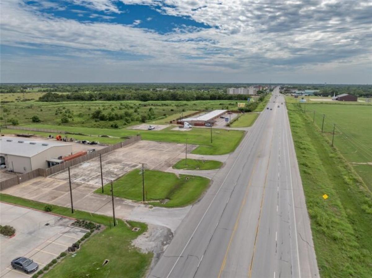 Picture of Residential Land For Sale in Bay City, Texas, United States