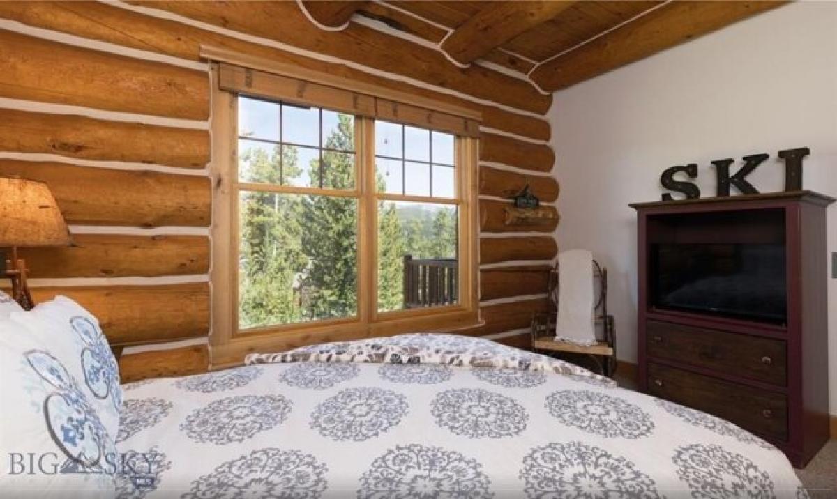 Picture of Home For Sale in Big Sky, Montana, United States