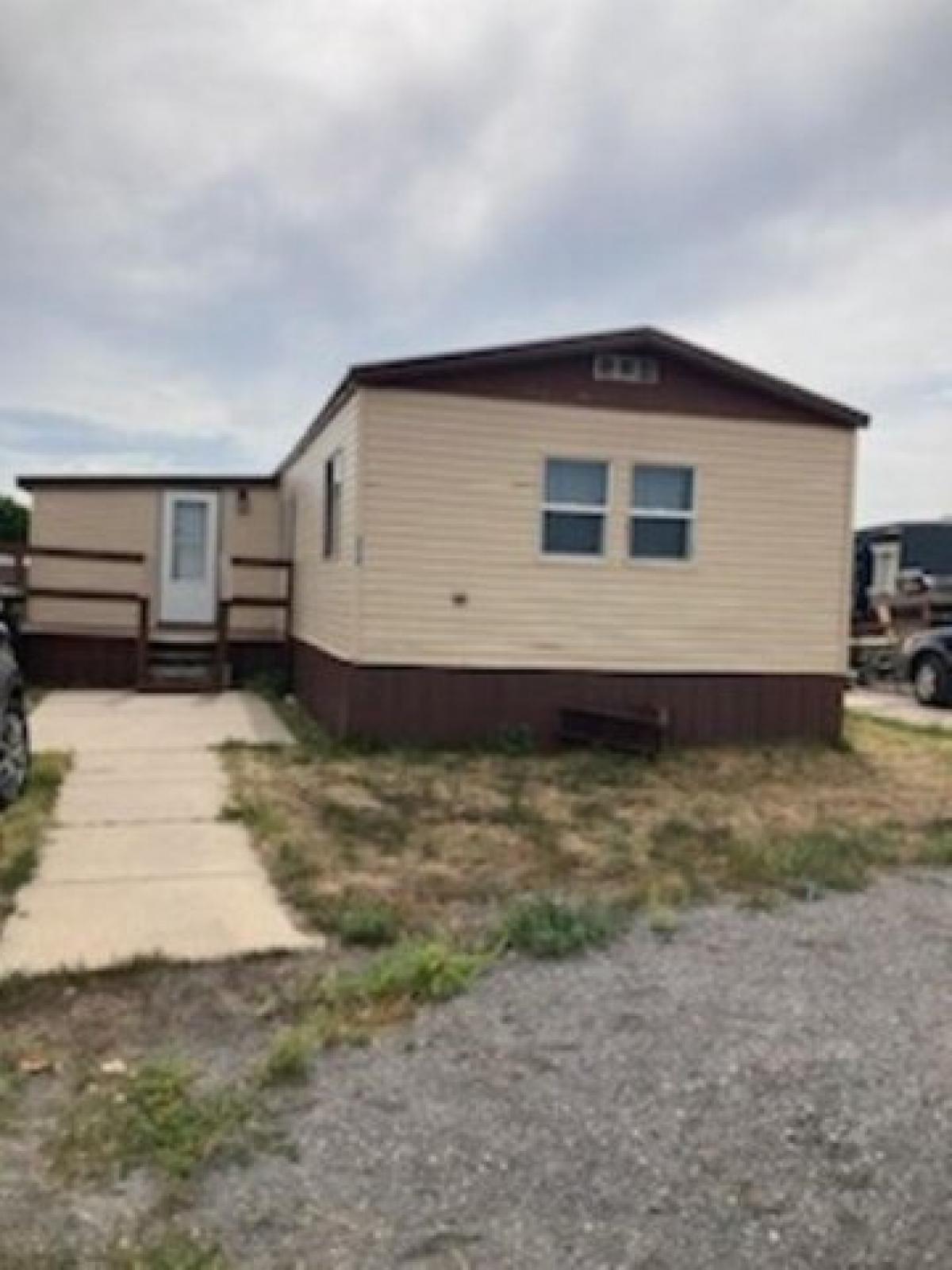 Picture of Home For Sale in Belle Fourche, South Dakota, United States