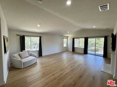 Home For Sale in Chatsworth, California