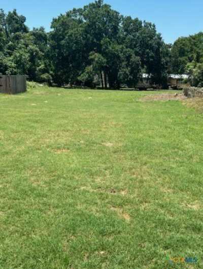 Residential Land For Sale in Cuero, Texas