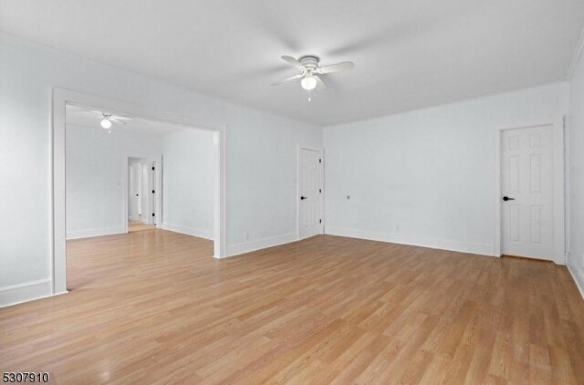 Picture of Apartment For Rent in Maplewood, New Jersey, United States