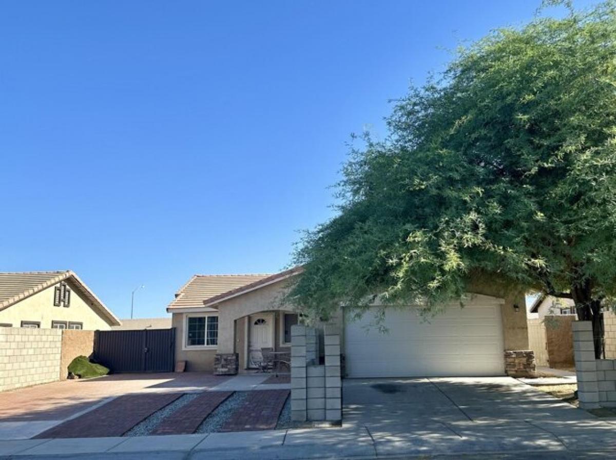 Picture of Home For Sale in Coachella, California, United States