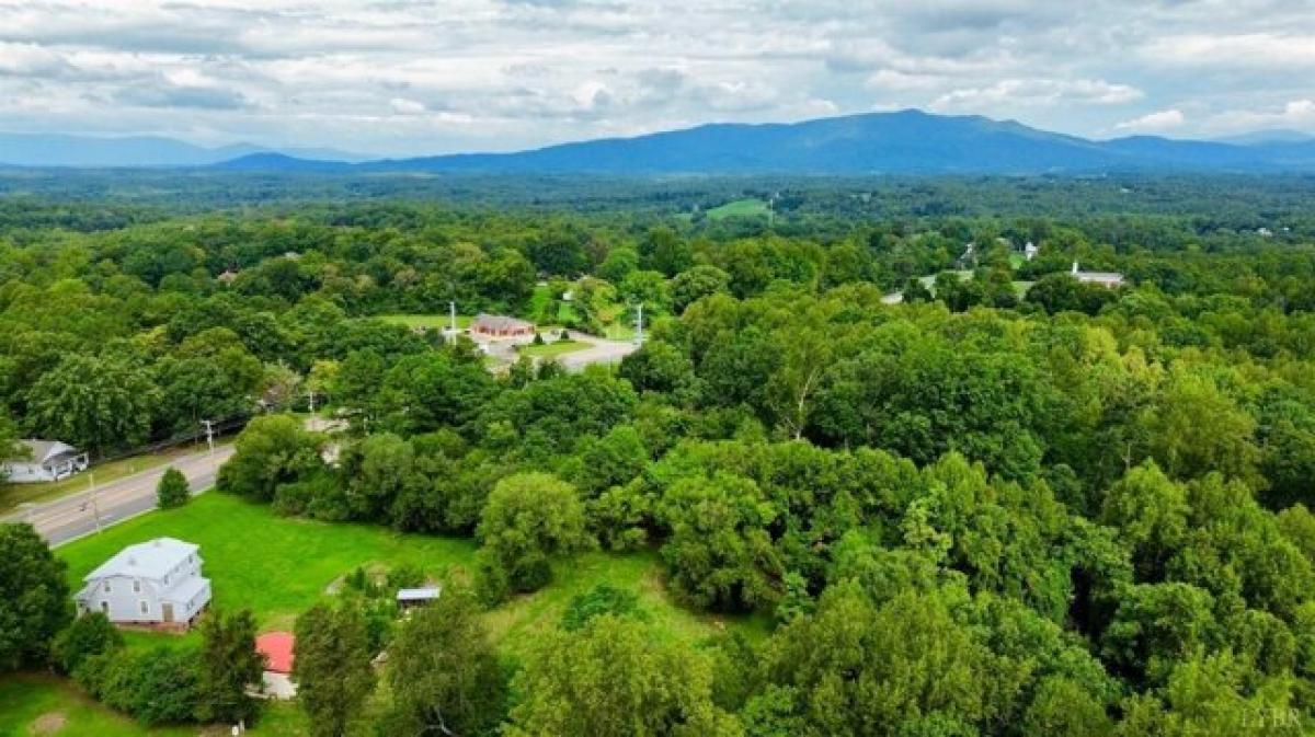 Picture of Home For Sale in Monroe, Virginia, United States