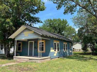 Home For Sale in Ponca City, Oklahoma