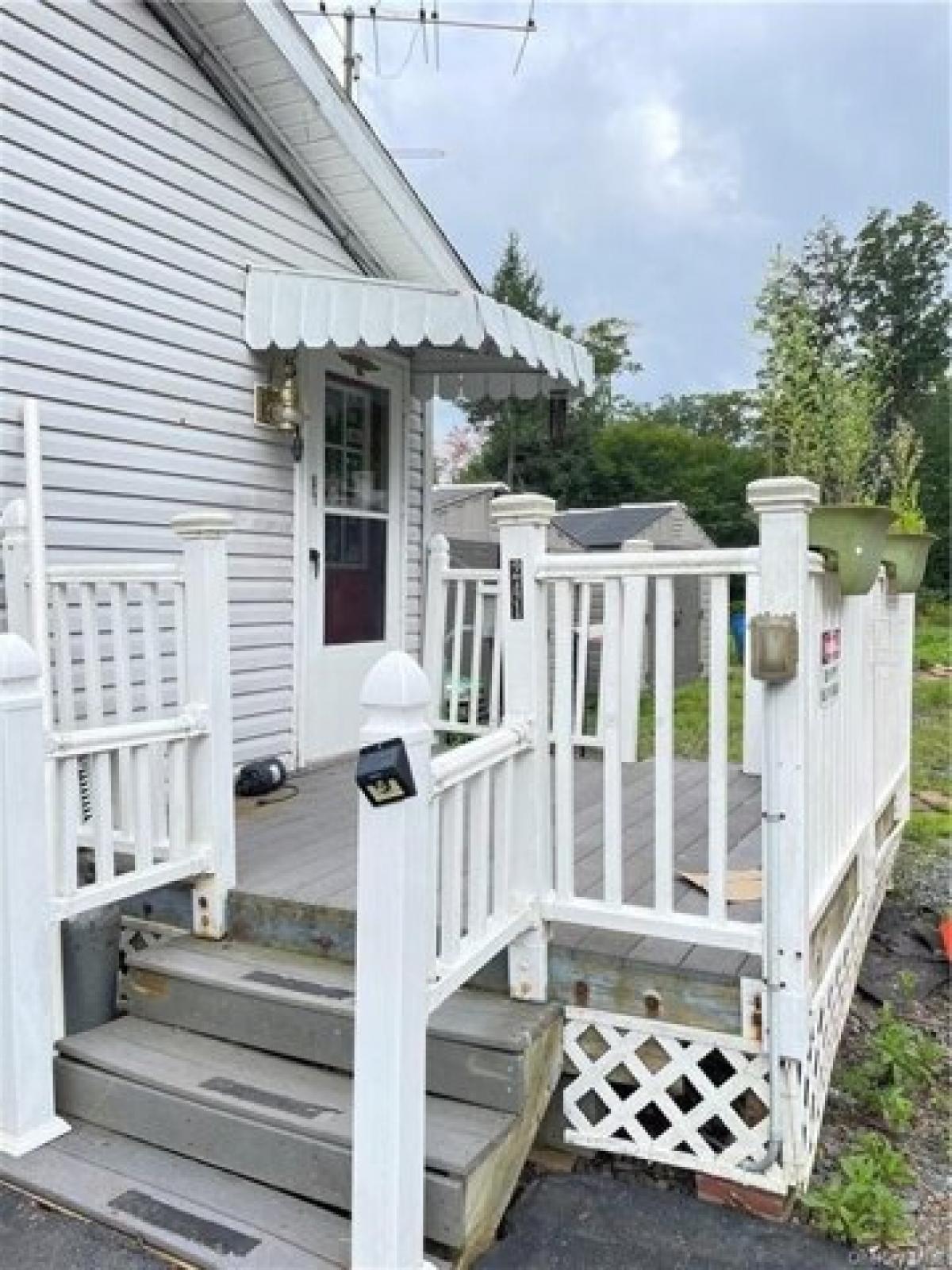 Picture of Home For Sale in Grahamsville, New York, United States