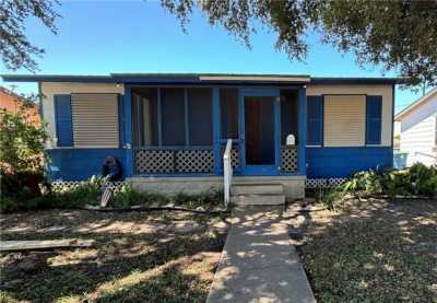 Home For Rent in Portland, Texas