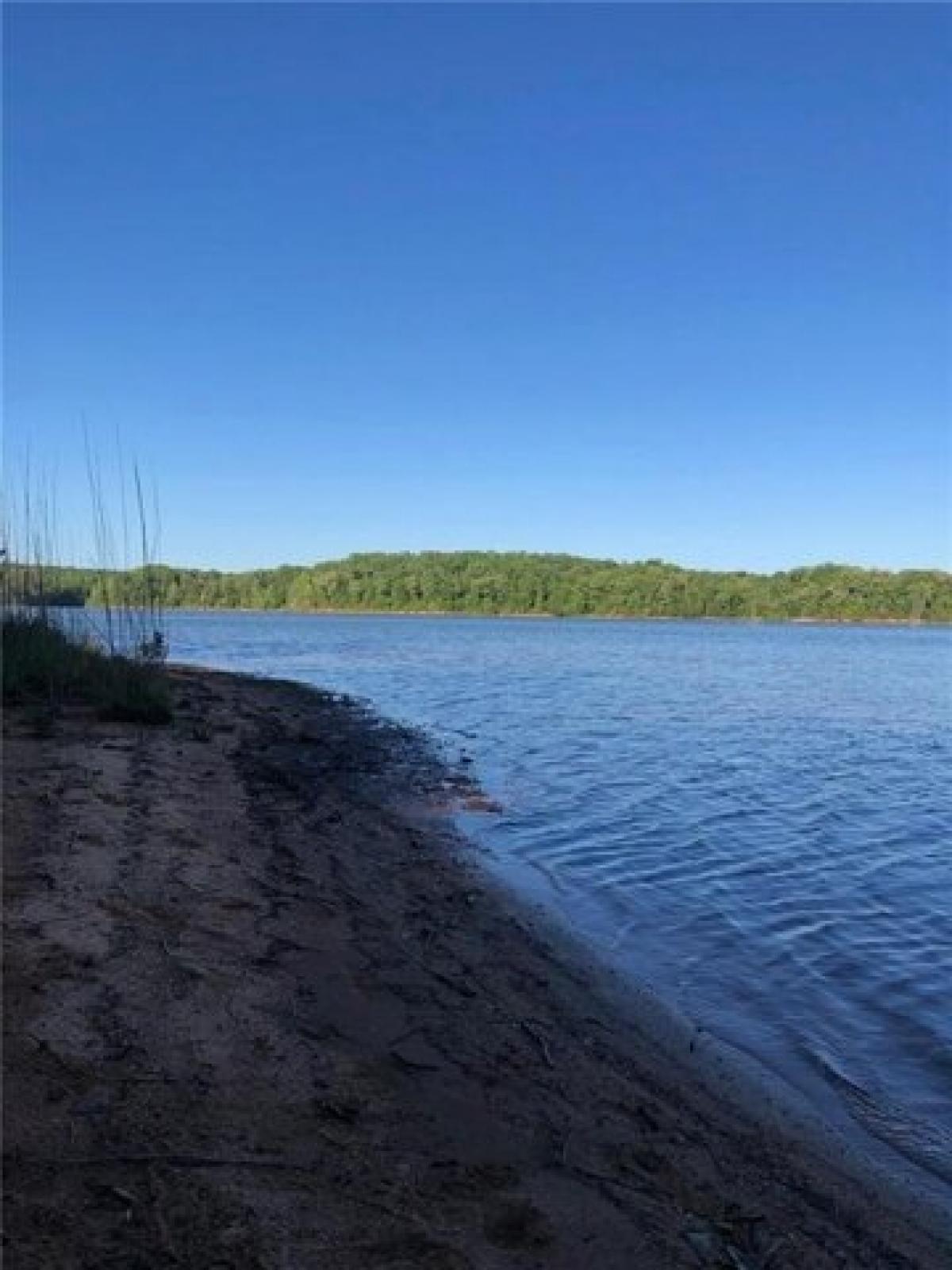 Picture of Residential Land For Sale in Elberton, Georgia, United States