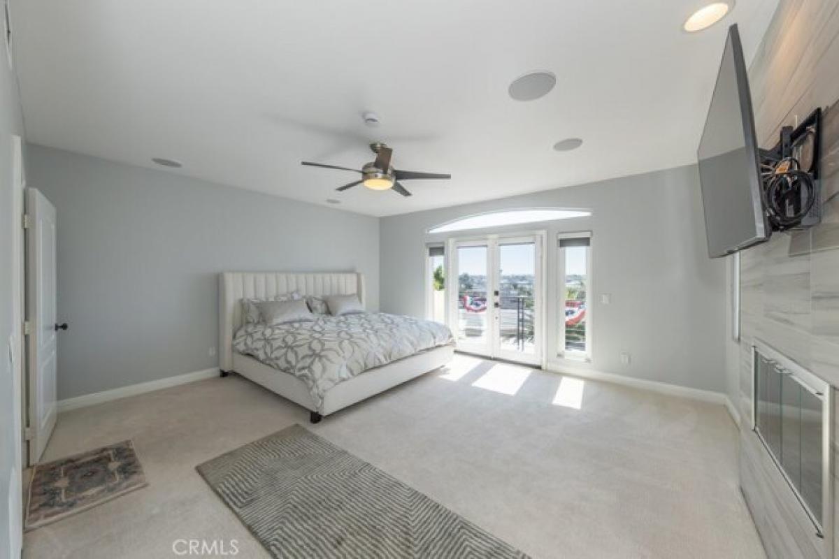 Picture of Home For Rent in Huntington Beach, California, United States