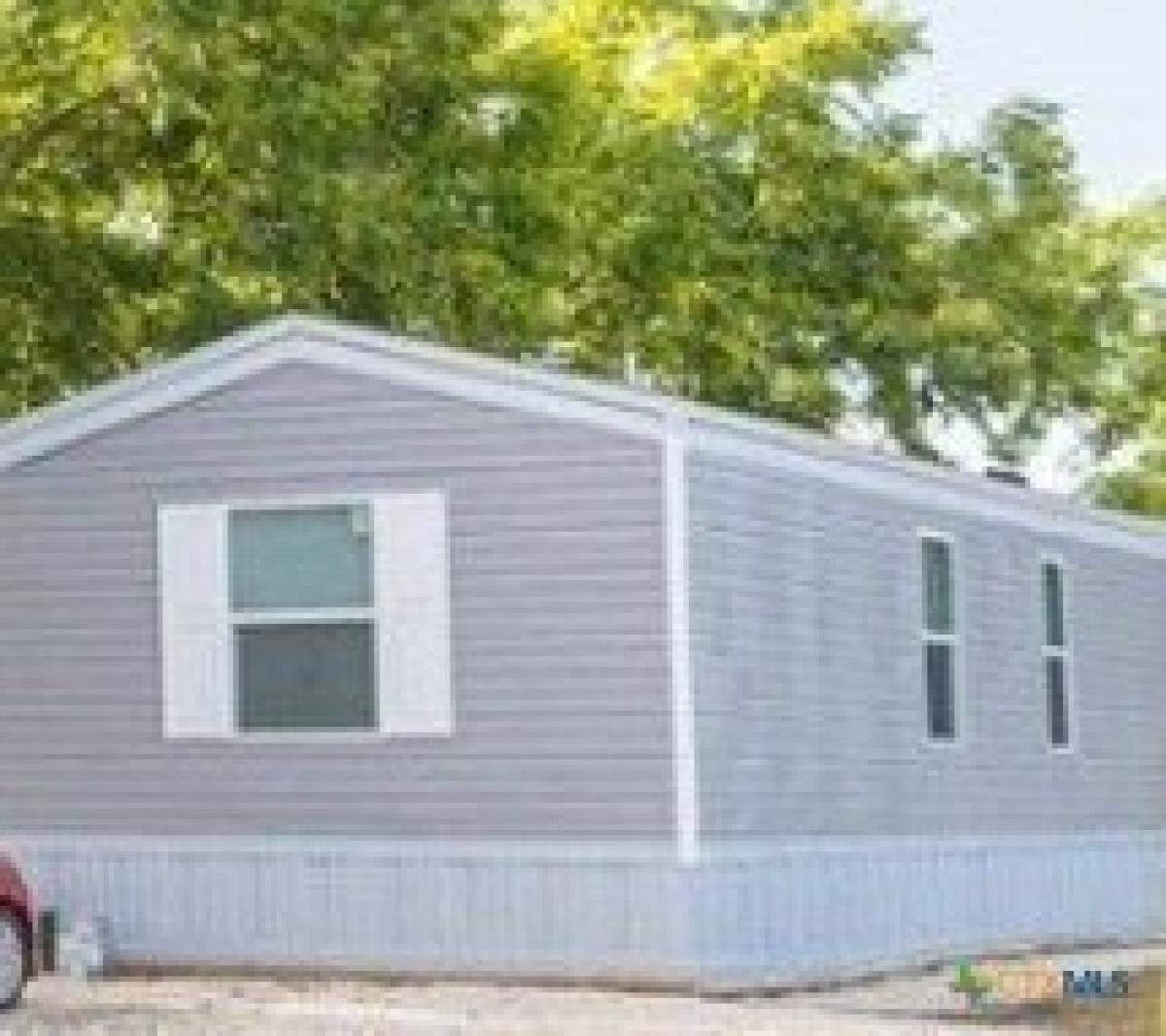 Picture of Home For Rent in Shiner, Texas, United States